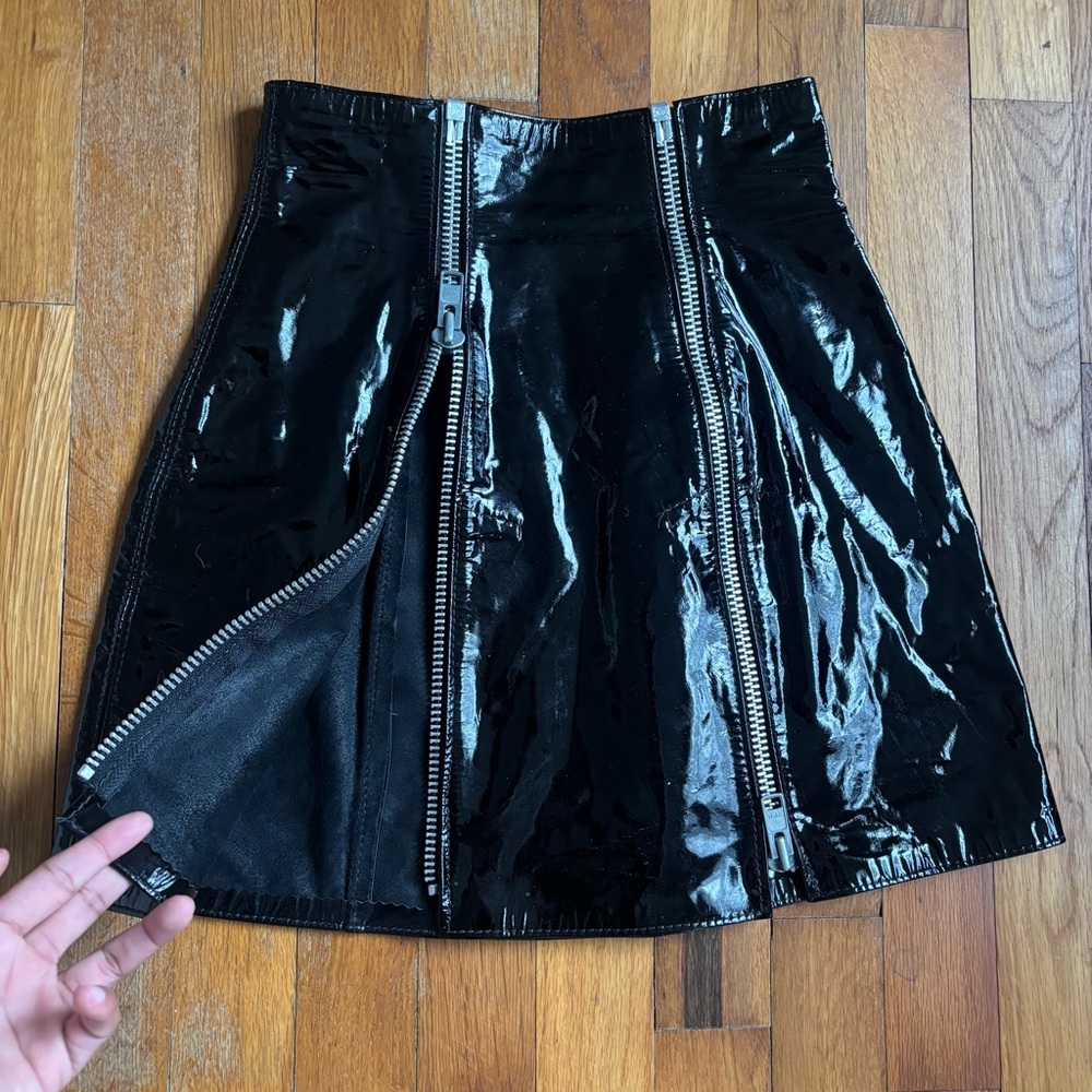Glossy Black Zippered Mini Skirt - Picture 3 of 6